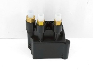 Блок клапанів пневмопідвіски BMW 5 серії Touring G31 ATM 4722520100, 4154039032, 37206886721