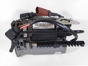 Компрессор пневмоподвески VolksWagen Phaeton Wabco