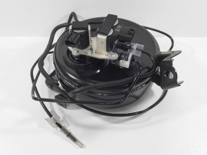 Блок клапанов пневмоподвески с ресивером Toyota Prado 120 оригинал