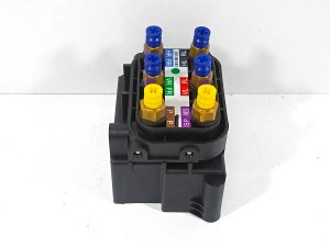 Блок клапанов пневмоподвески Bentley Mulsanne VAG оригинал