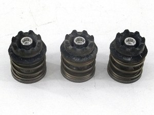 Крепление компрессора пневмоподвески AUDI A8 D5 4N виброопоры 4H0698505