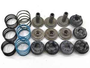 Крепление компрессора пневмоподвески Bentley Bentayga виброопоры 4M0698999, 4M0698999A, 4M0698999C