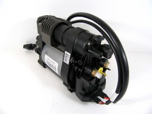 Компрессор пневмоподвески JEEP Grand Cherokee WK2 68232648AA, 68204730AC, 68041137AF, 68204730AB, 68041137AG, 68041137AE, 68041137AC, 68041137AD, 68204387, 68204387AA, 600640300A, 68204387AB, 68204387AC, 68204730AG, 68204730AD, 68204730AF, 68204730AE, 68