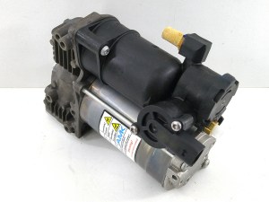 Компрессор пневмоподвески Land Rover Range Rover Sport L494 AMK