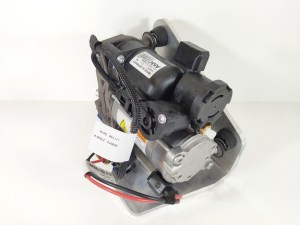 Компресор пневмопідвіски Land Rover Discovery 4 (L319) AMK