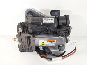 Компресор пневмопідвіски Land Rover Range Rover Sport L( AMK