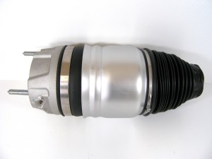 Пневмобаллон передней подвески VolksWagen Touareg NF II правый ATM