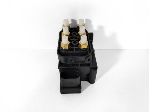 Блок клапанов пневмоподвески Dodge Ram 1500 68204398AA