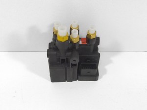 Блок клапанов пневмоподвески Land Rover Range Rover Velar L560 ATM LR113342, LR070246, LR037082, JPLA5B710AB, CPLA5B710BC, CPLA5B710BB