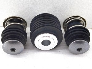 Крепление компрессора пневмоподвески Porsche Cayenne 955