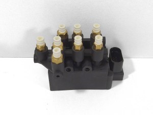 Блок клапанов пневмоподвескиPorsche Cayenne III 011 958616013A, PAB616013